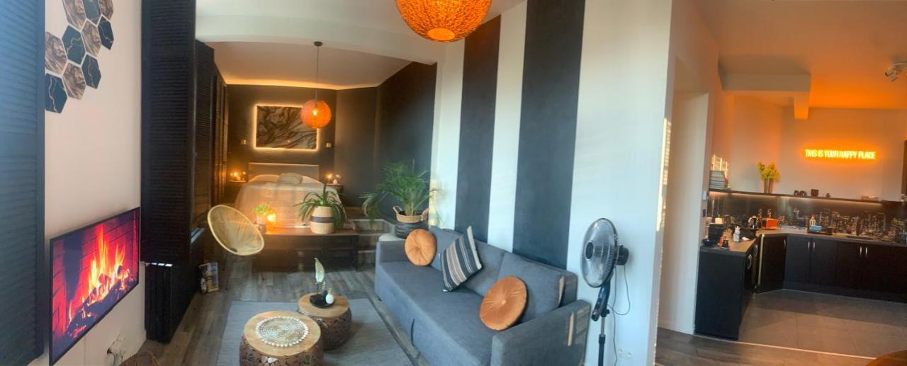 Sleep Inn - Black And Gold Loft Antwerp Cityview Exteriör bild